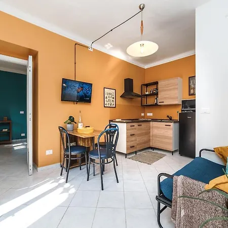 Daire Sunny And Quiet Apartment, Central, 2 Rooms, Self Check-in Torino