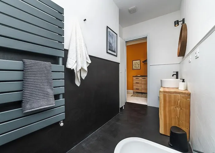 Daire Sunny And Quiet Apartment, Central, 2 Rooms, Self Check-in Torino