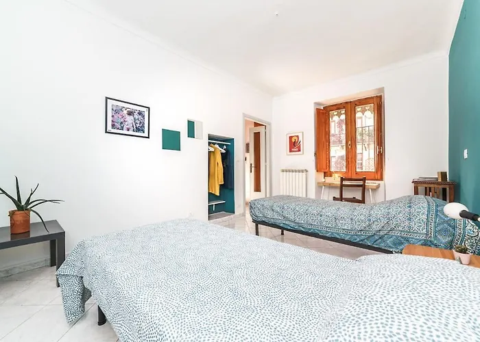 Sunny And Quiet Apartment, Central, 2 Rooms, Self Check-in Apartman