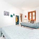 Sunny And Quiet Apartment, Central, 2 Rooms, Self Check-in 公寓